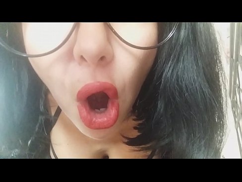 ❤️ Honey, uwar uwarki bazata bari ki tafi makaranta ba yau... Ina bukatarki da yawa... Batsa kawai ☑